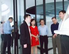 广东省工业和信息化局莅临济南维阳国际贸易咨询有限公司调研制造业创新中心建设情况